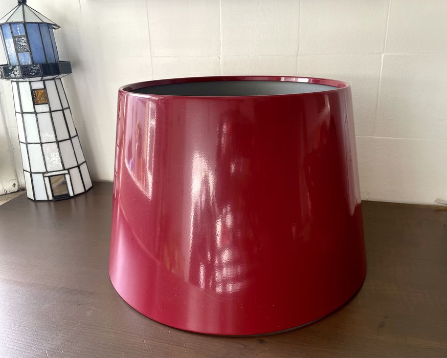 Abajur de Metal Bordô