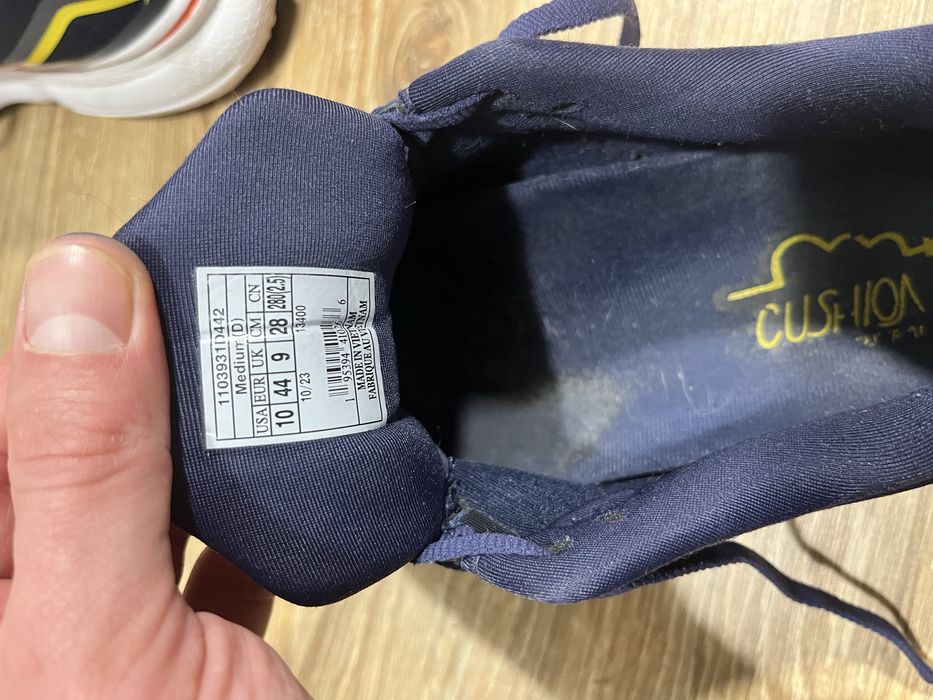 Кросівки Brooks Ghost 15  Розмір 44(28 см.)