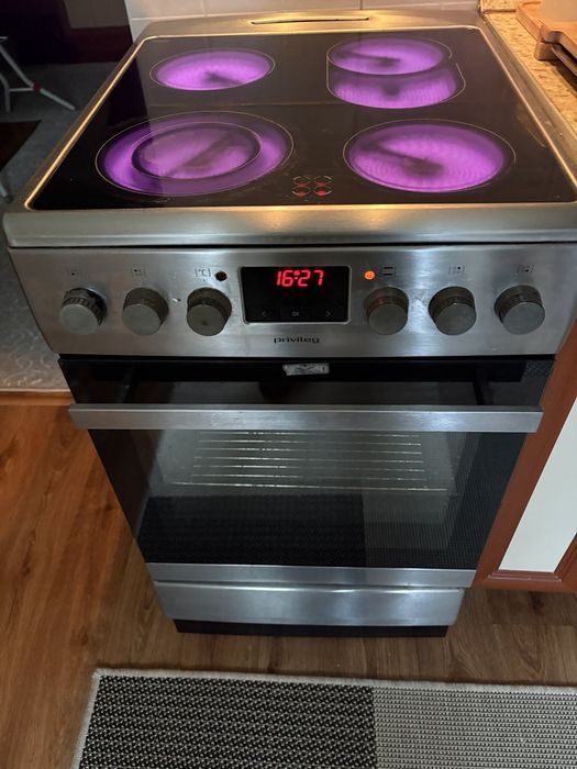 Електроплита Privileg