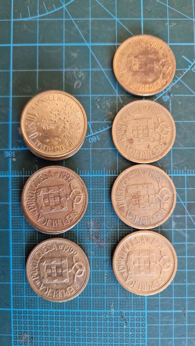 Moedas e notas para colecionador