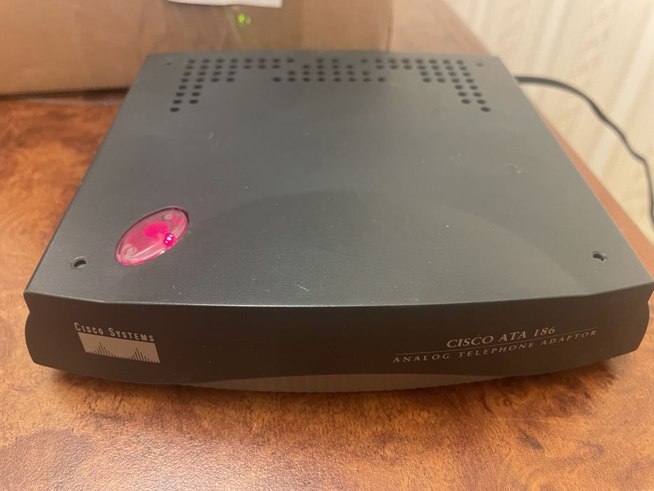 Телефонний адаптер Cisco ATA186 (sip шлюз)