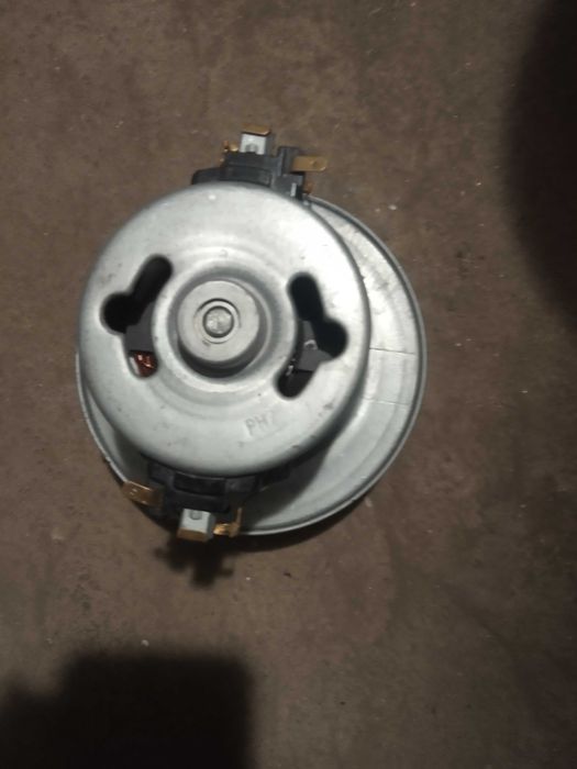 Мотор, двигун пилососа пилосмока