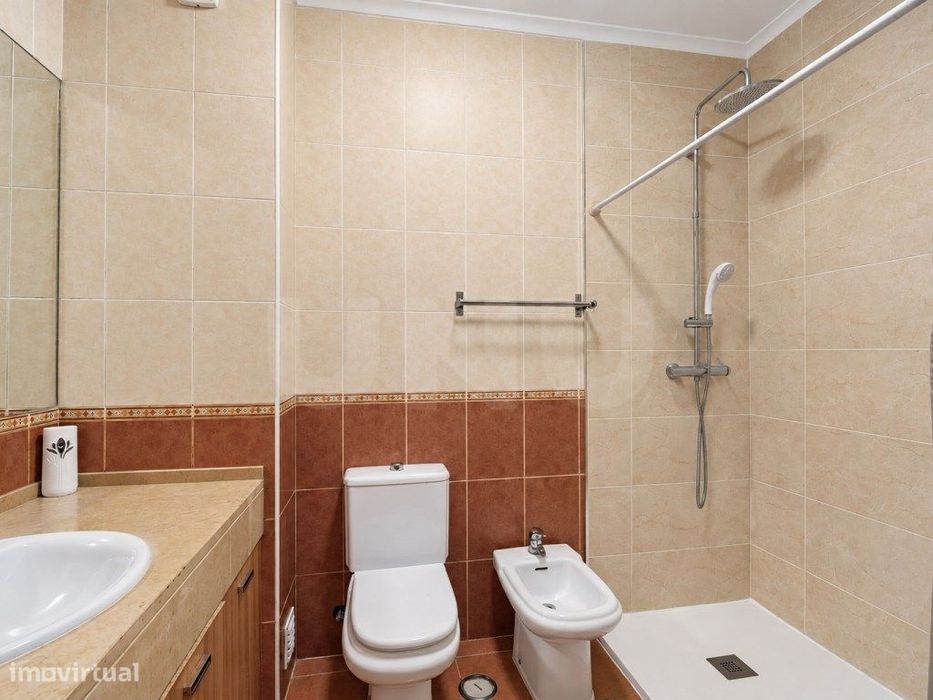 Apartamento T3 junto ao Colégio Rainha D. Leonor, Caldas da Rainha