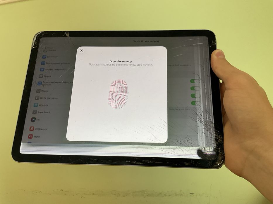 iPad Air 4 256gb A2316 (під віновлення)
