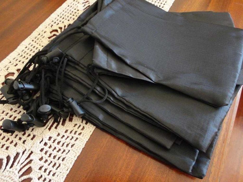 Sacos com fecho de cordão
