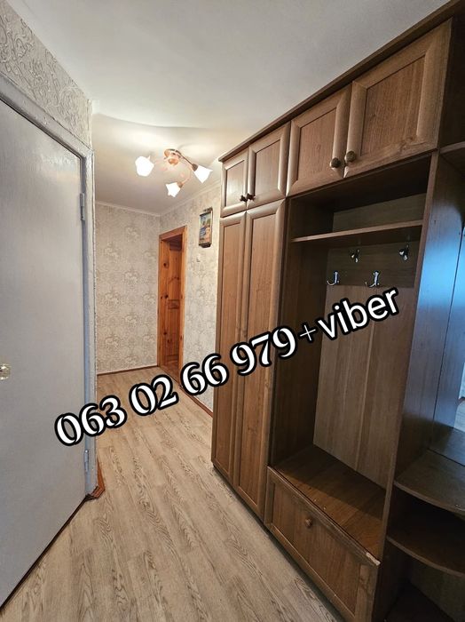 Продам 1-кім квартиру на третьому поверсі