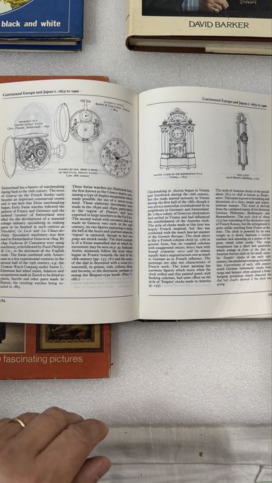 Livros guia de relogios de bolso e outros antigos
