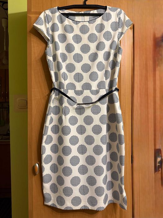 Elegancka sukienka z krótkim rękawem Quiosque