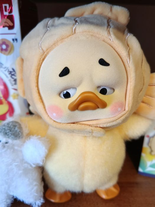 Колекційна фігурка-сюрприз  Засмучене каченя  Upset Duck