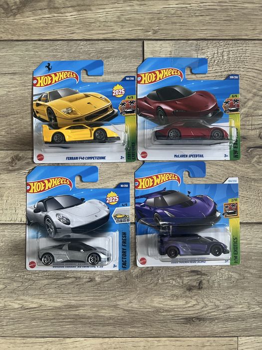Hotwheels 4 modele