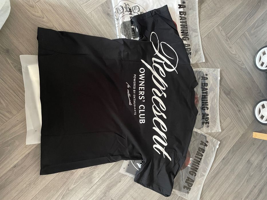 Футболка Represent