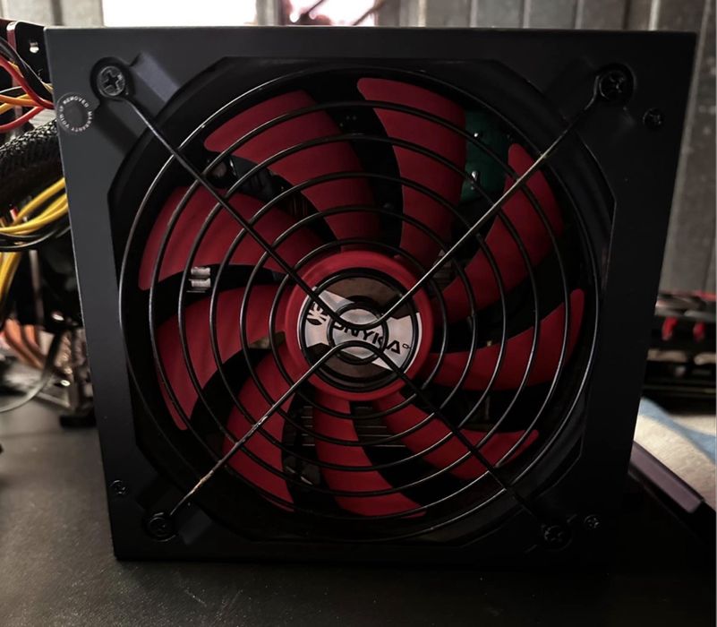 Fonte de alimentação 700w Max UNYKA ATC Power Supply
