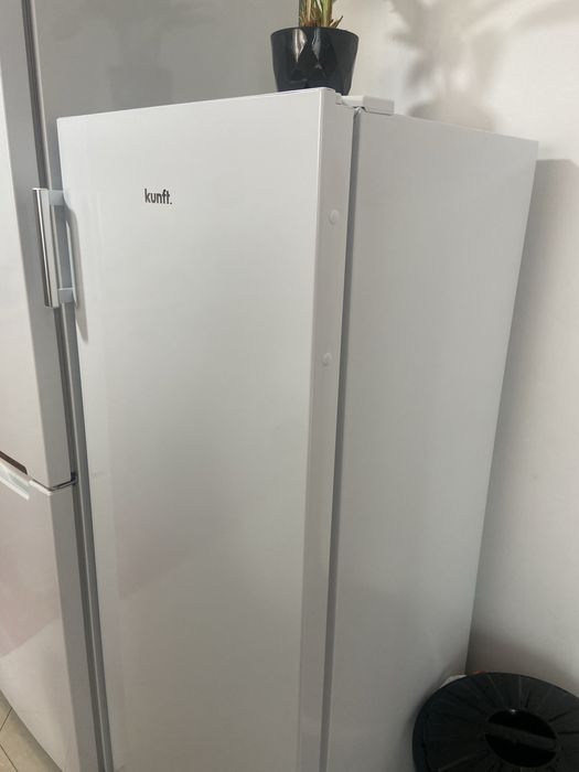Freezer Vertical KUNFT - Como Novo