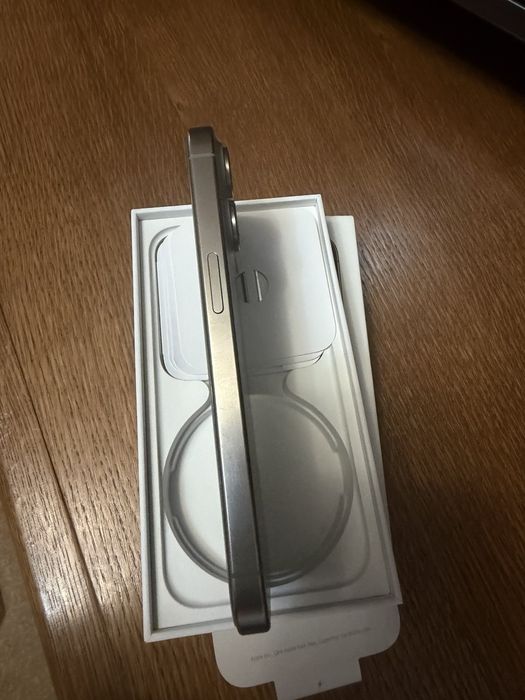 iPhone 15 Pro 128GB Natural Titanium