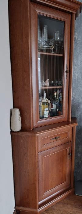 Witryna narożna kent