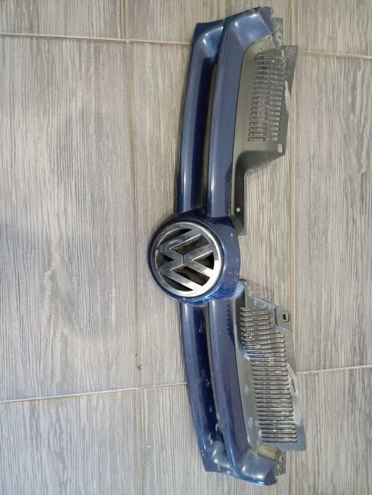 VW GOLF V Atrapa Grill Oryginał