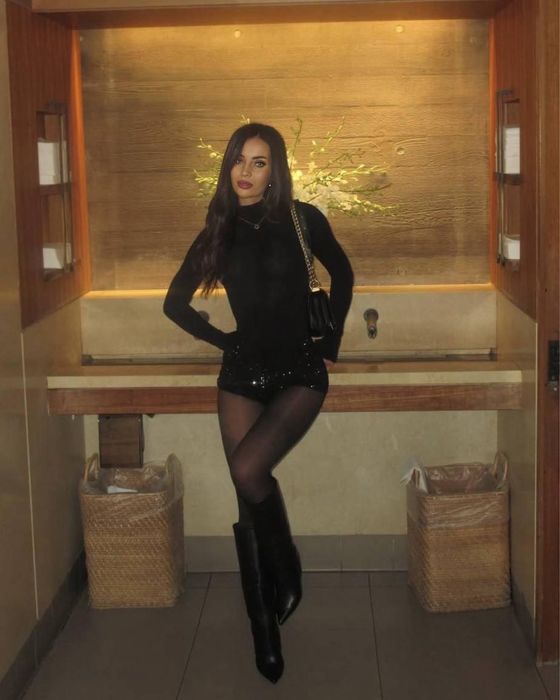 Шорти с блискітками на схованій змійці