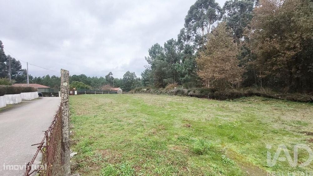 Terreno para construção em Cornes