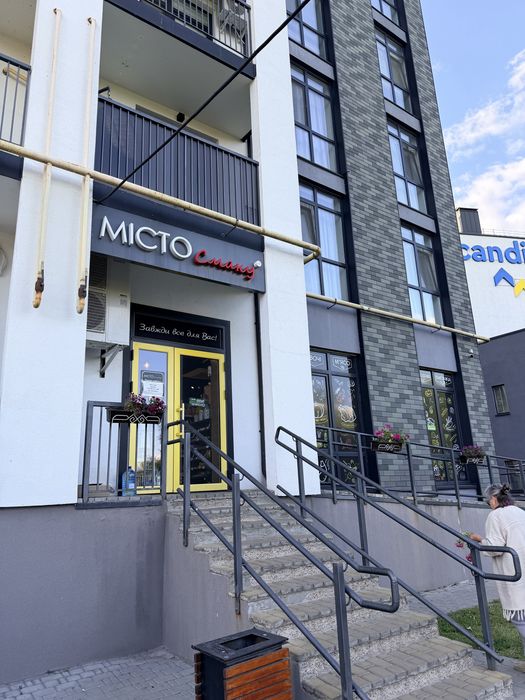 Прожаж фасадного приміщення 84 м ЖК Scandia без %