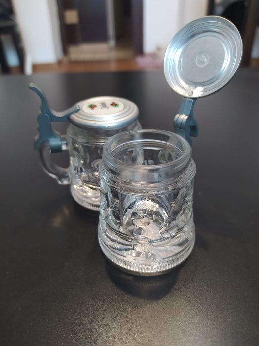 Komplet kufelków szkło metal