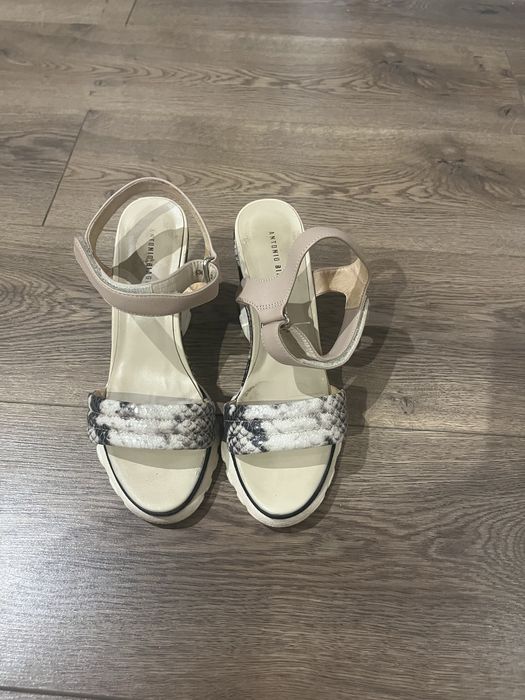 Босоніжки на платформі ANTONIO BIAGGI