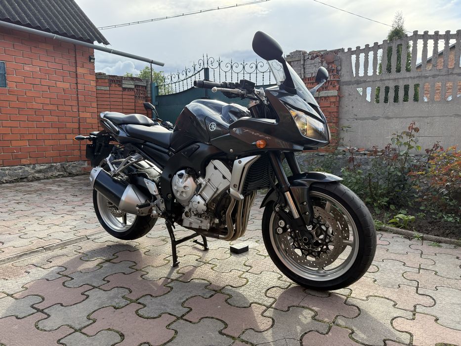 Мотоцикл Yamaha FZ1S fazer