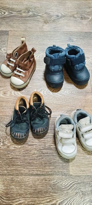 Віддам взуття на хлопчика безкоштовно
