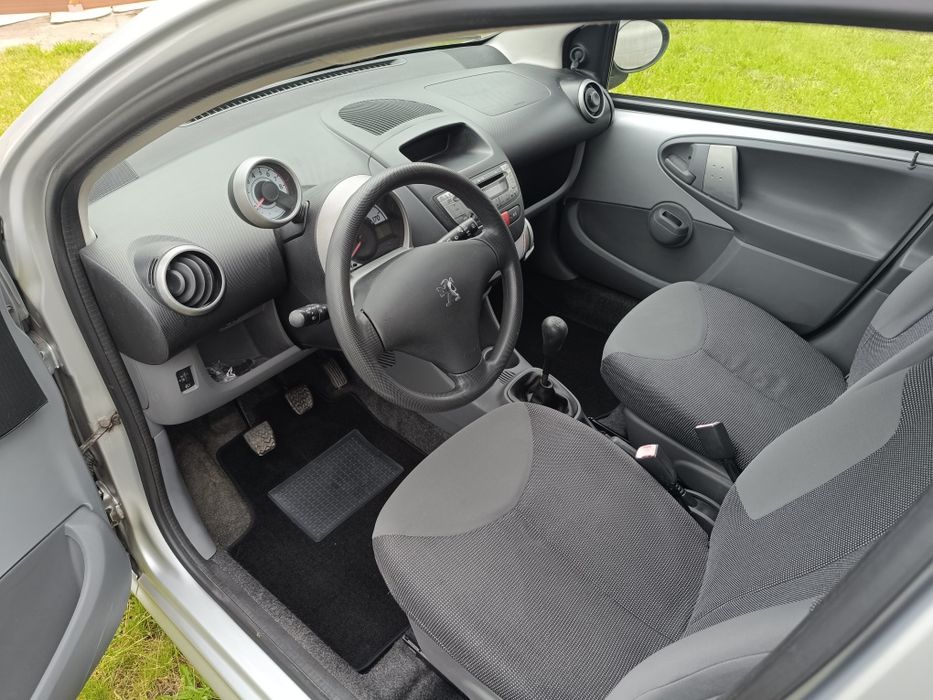 Peugeot 107 1.0 como NOVO