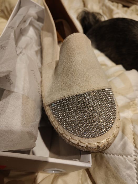 Espadryle beżowe