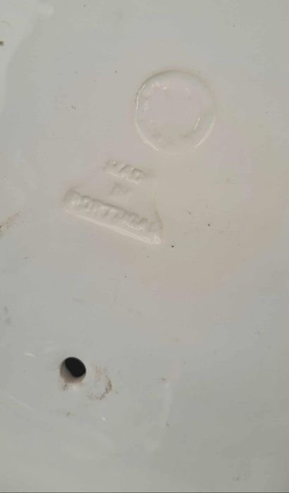 Cão de porcelana Bordalo Pinheiro