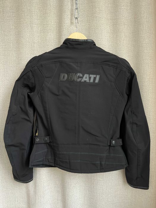 Ducati Dainese мото куртка оригінал захист спини руки