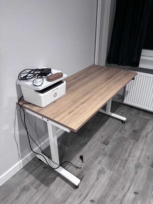 Biurko regulowana wysokosc