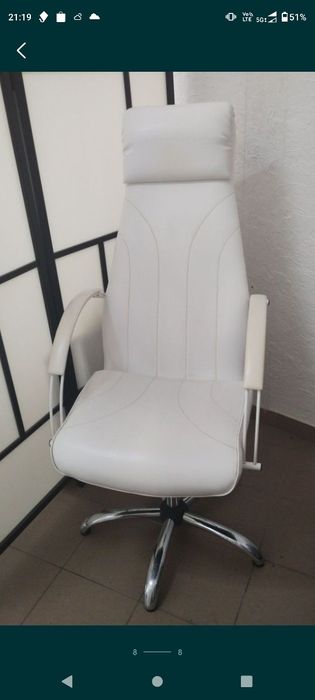 Fotel kosmetyczny manicure pedicure makijaż