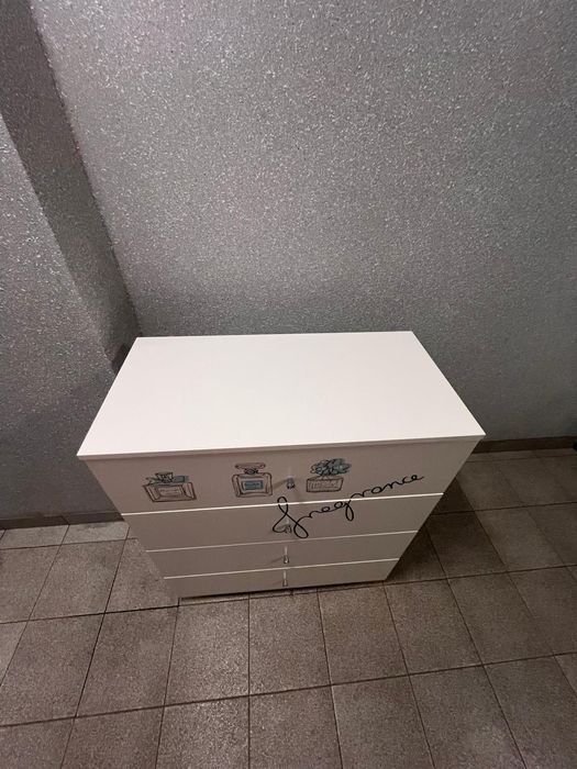 Komoda z 4 szufladami