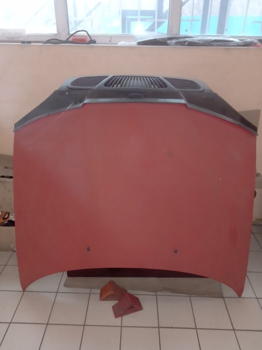 Капот Ланос б/у в хорошем состоянии.