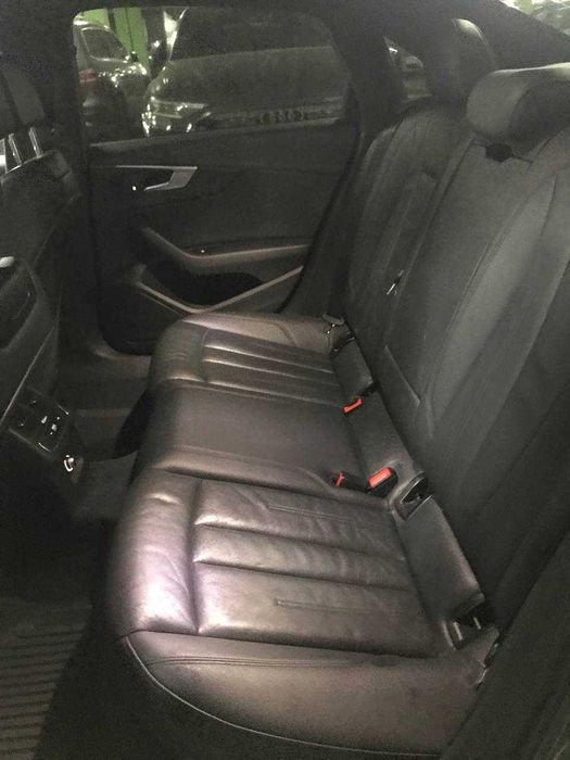 Продаю Audi A4 2016