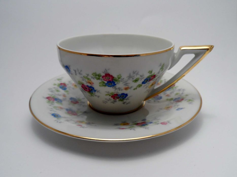 Chavenas em porcelana do  Candal