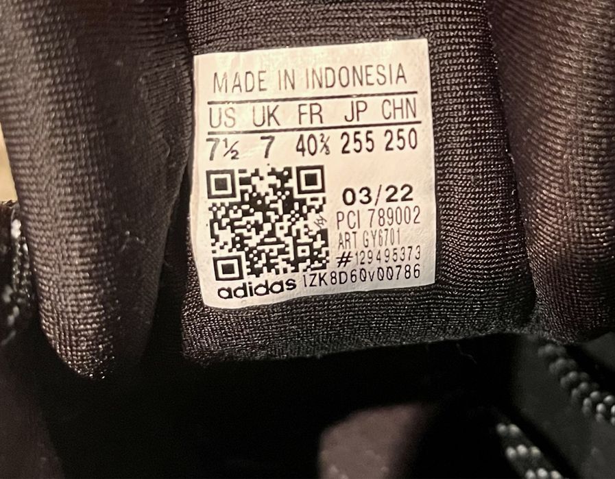 Buty sportowe adidas ZX 22 Boost r39