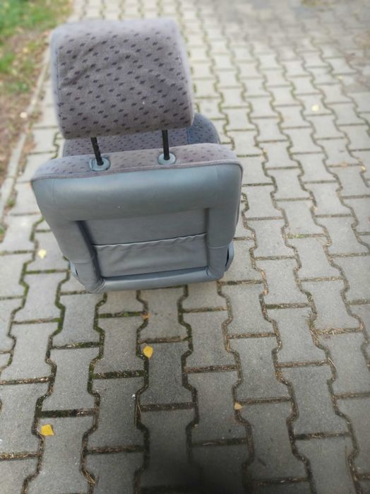 Fotele Citroen Evasion 2 i 3 rząd dobry stan