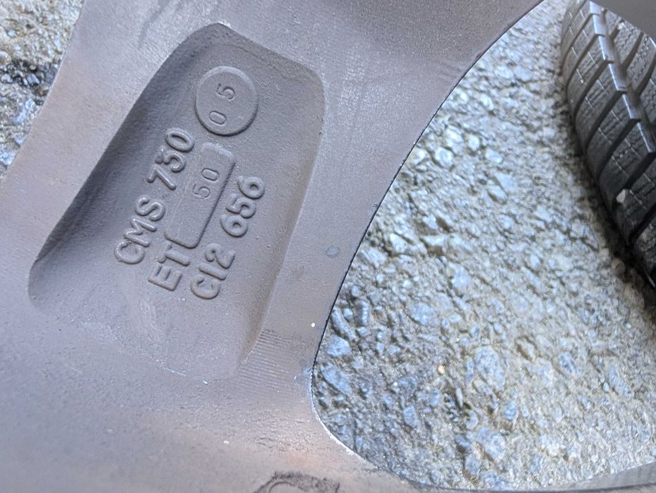 Komplet kół CMS Ford Kuga 6,5jx16 et50 215/65 r16 goodyear zima