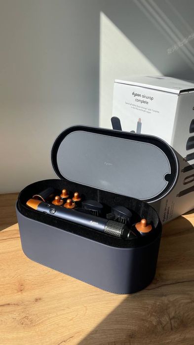 стайлер Dyson HS01 blue limited edition