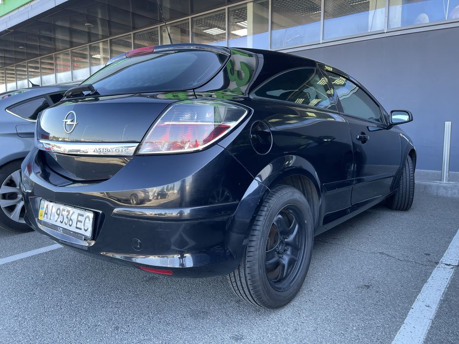 Opel Astra H GTC