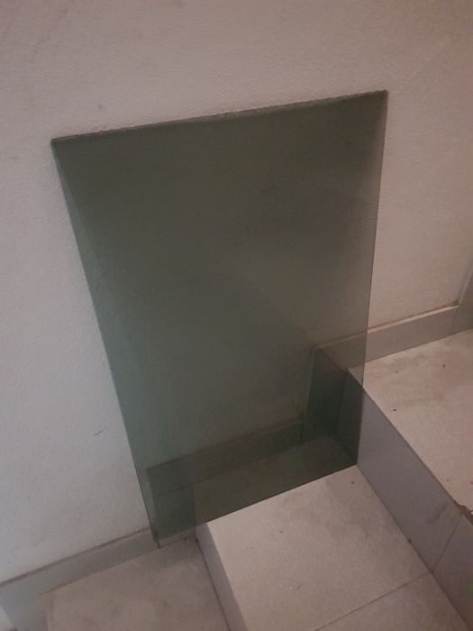 2 vidros de cor castanho