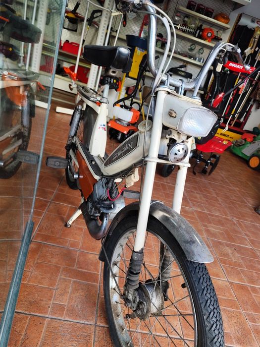 Mobylette Caddy especial
