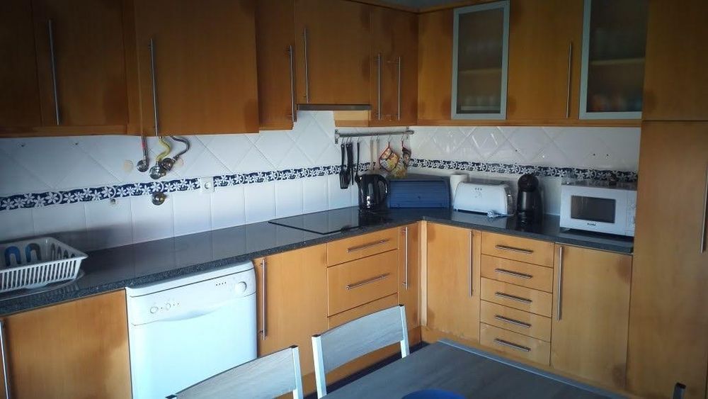 Apartamento T3 ,2 andar e último engloba 2 apartamentos,3 quartos 3 wc