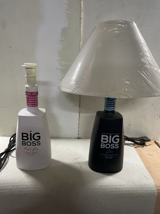 Candeeiros de garrafas