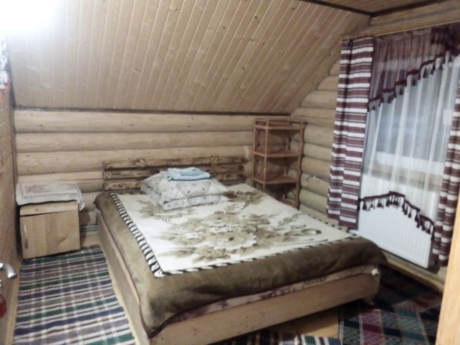 Котедж "Лісовий" дерев'яний домик. Можна і покімнатно