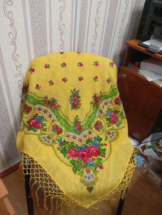 Хустки, платки, палантин