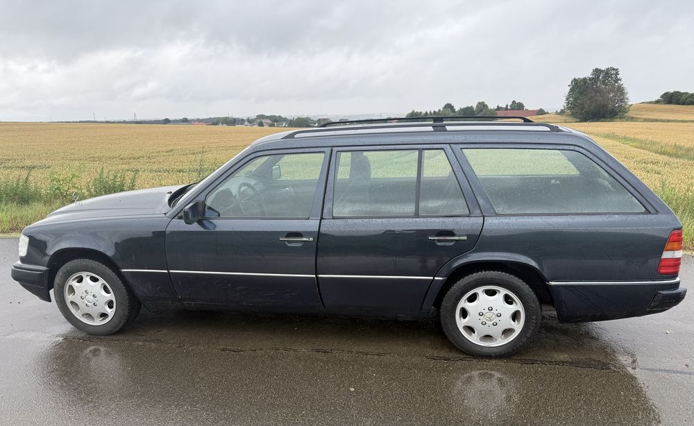 Mercedes E280 W124 kombi automat 1995