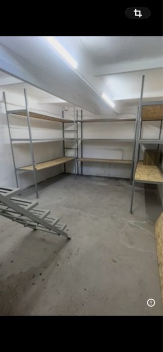 Гараж під склад або автомобіль